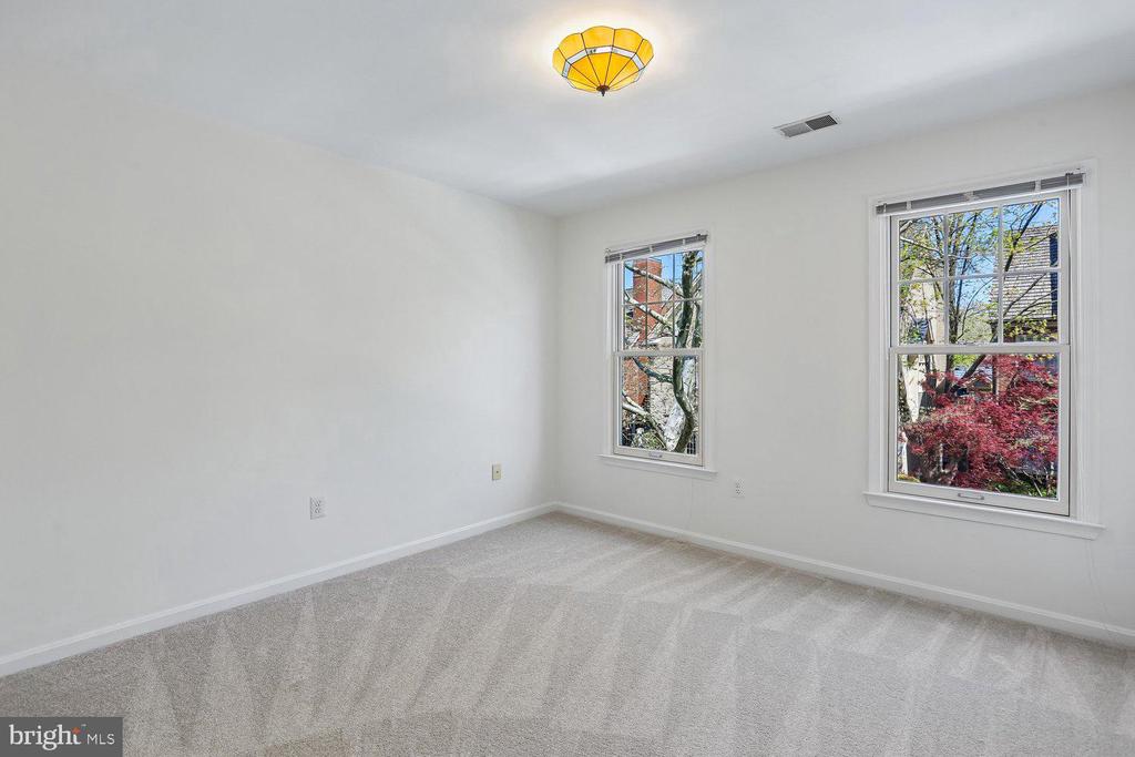 306 BECKWITH STREET