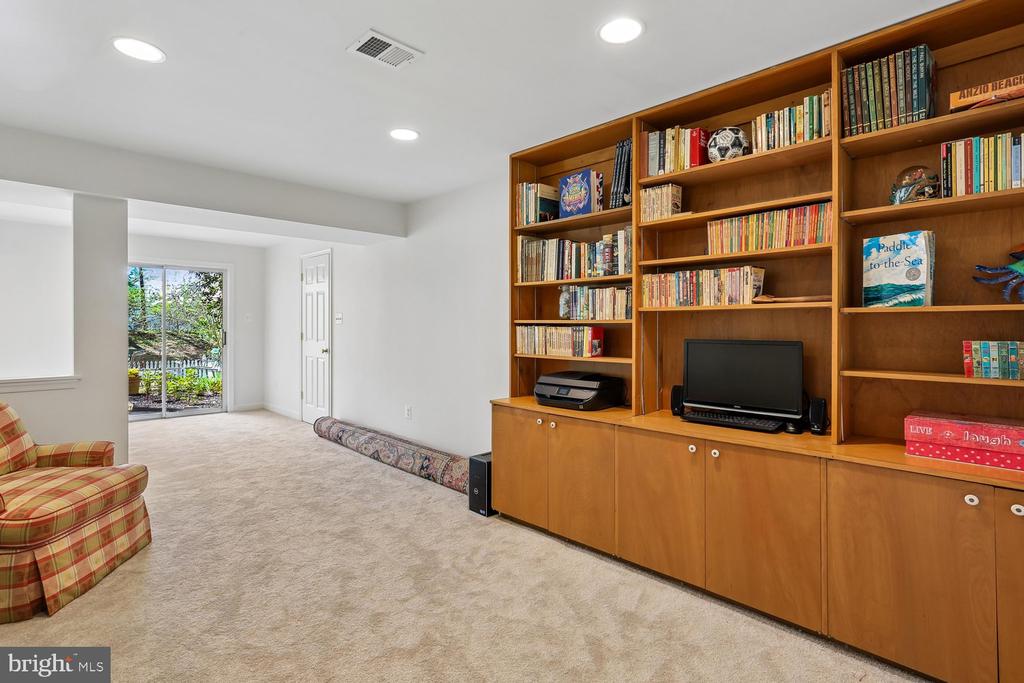 306 BECKWITH STREET