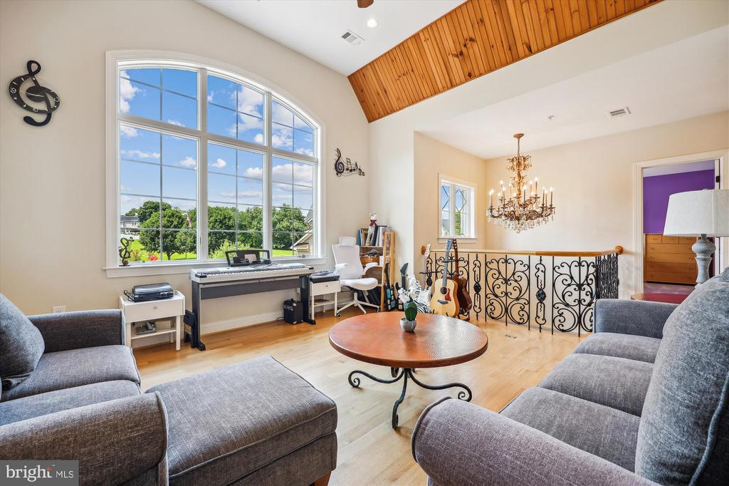 12900 QUAIL RUN COURT