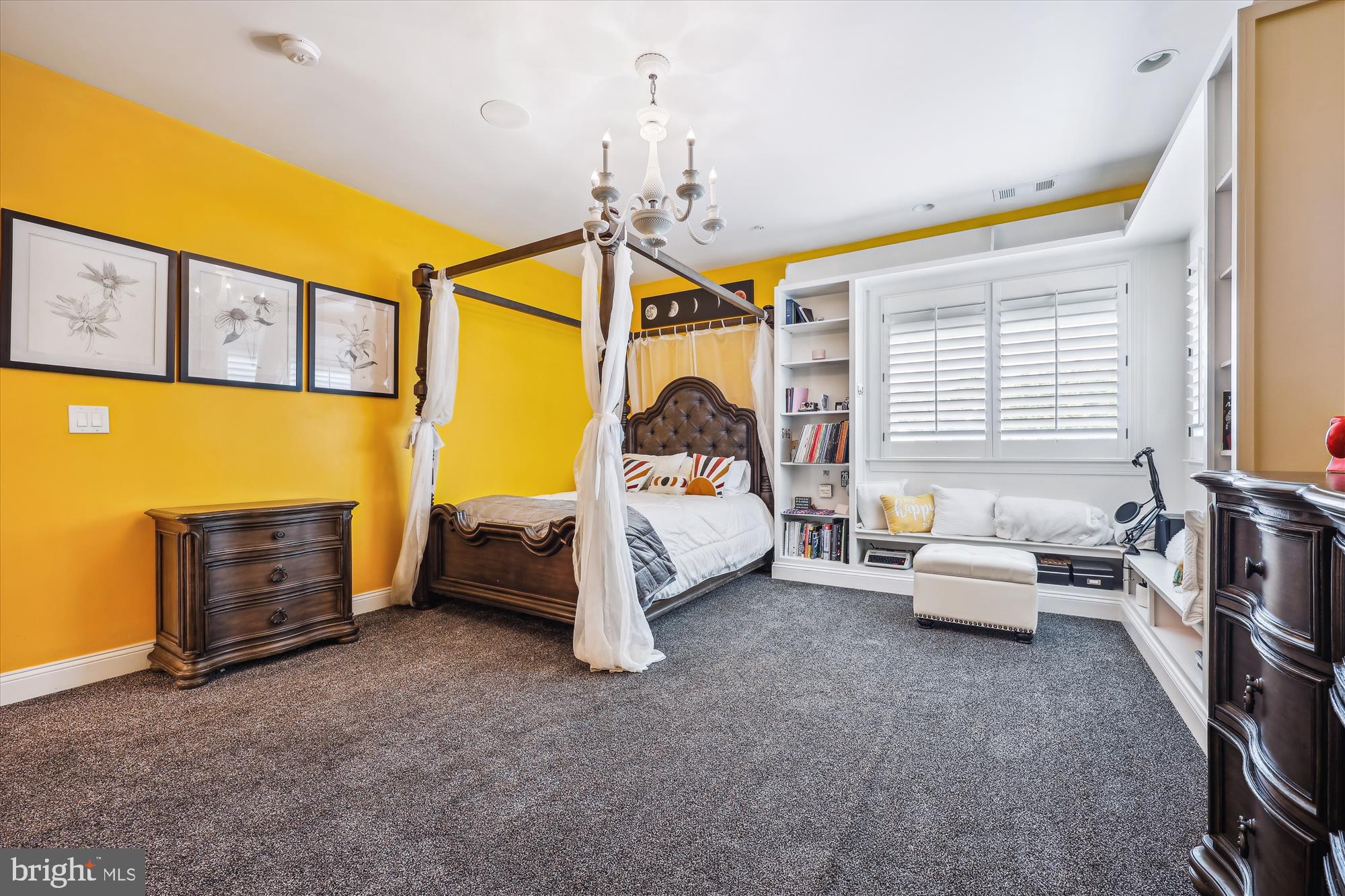 12900 QUAIL RUN COURT