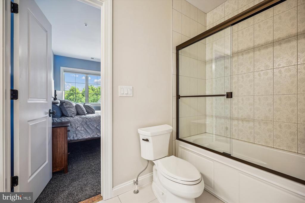 12900 QUAIL RUN COURT