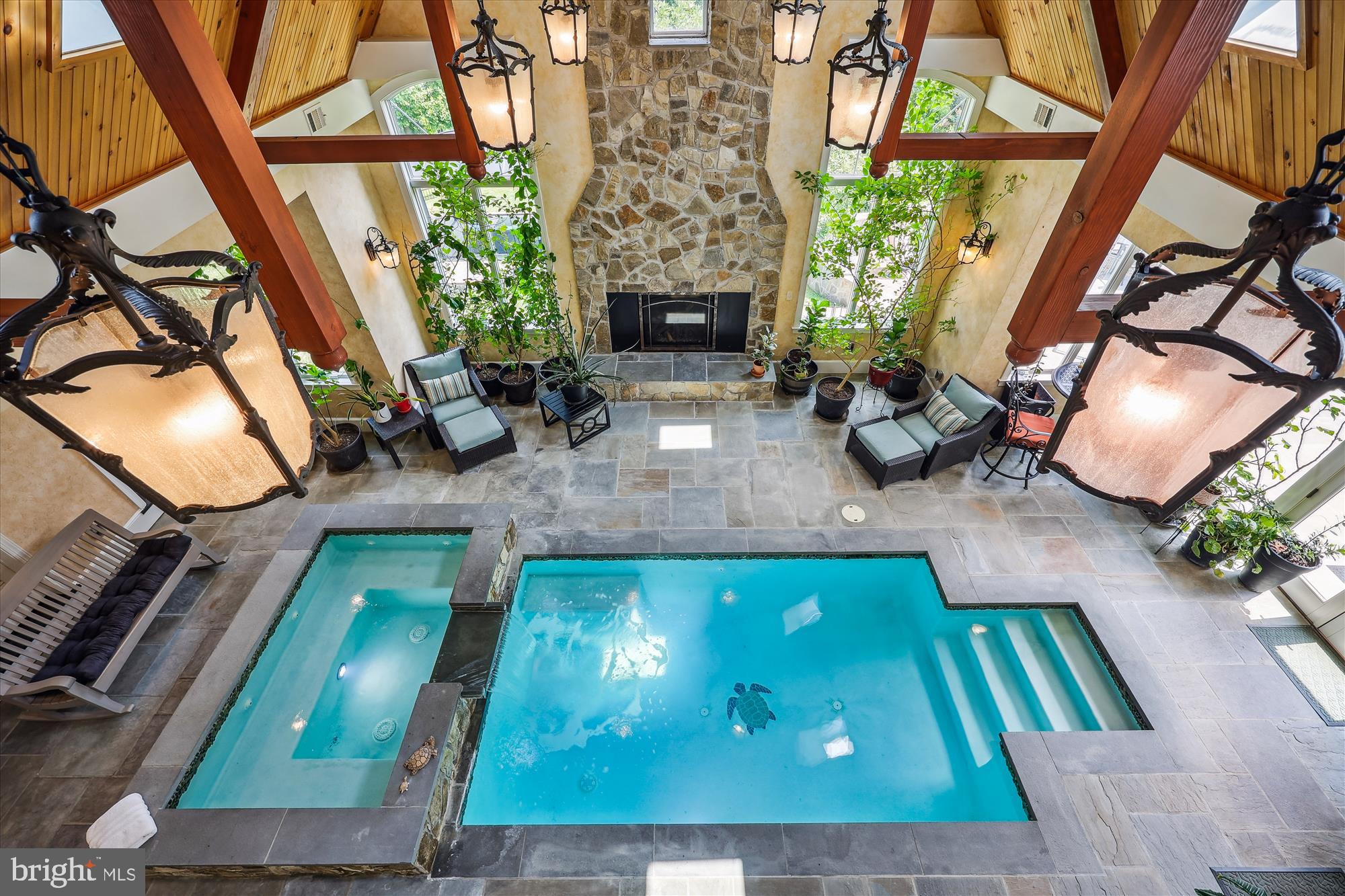 12900 QUAIL RUN COURT