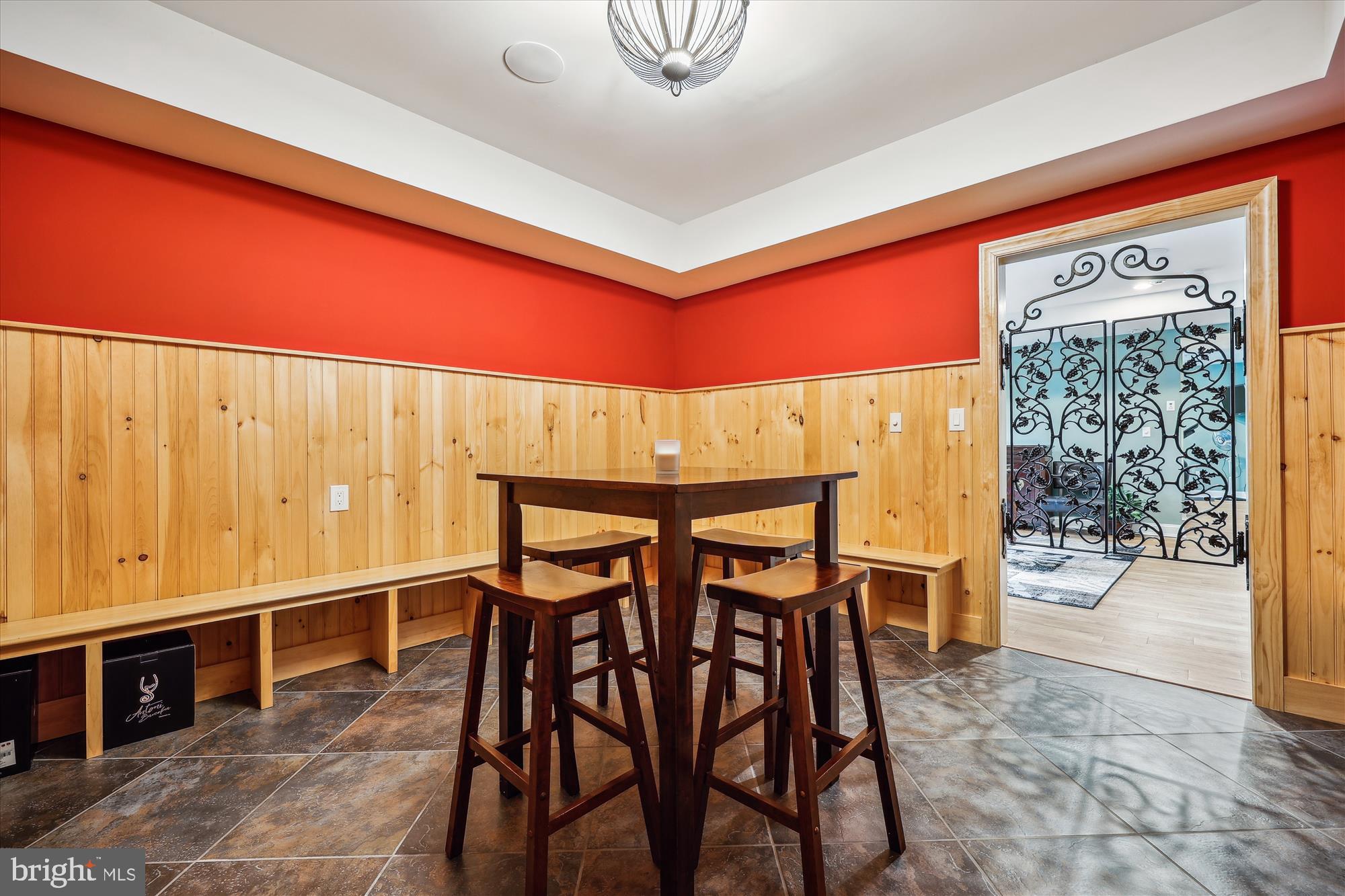 12900 QUAIL RUN COURT