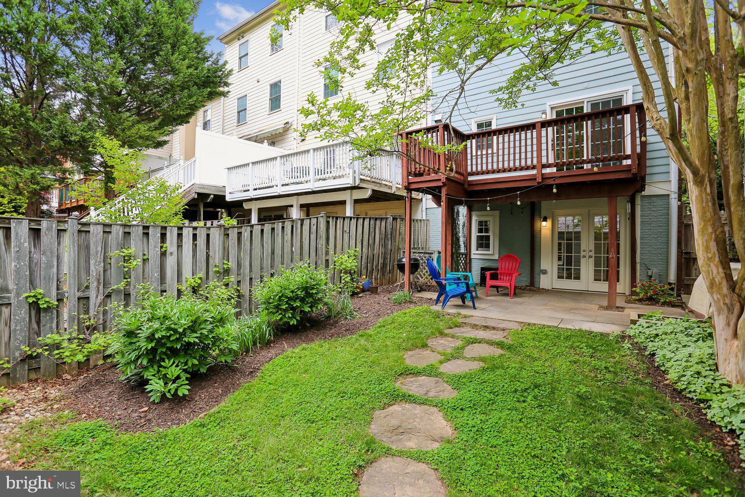 222 BECKWITH STREET