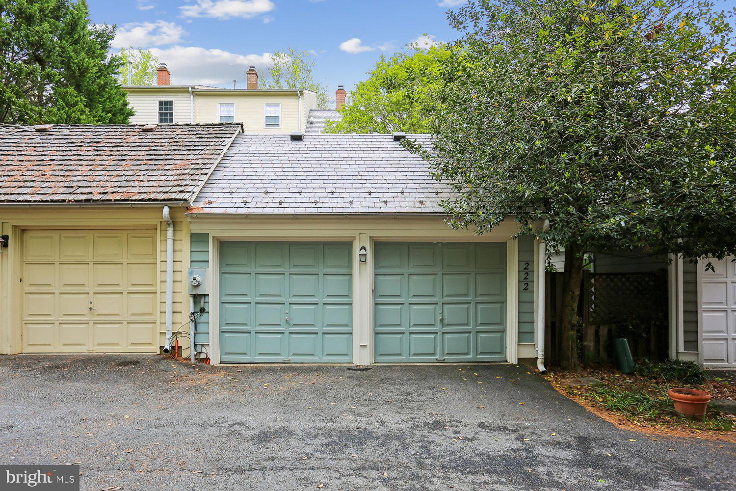 222 BECKWITH STREET