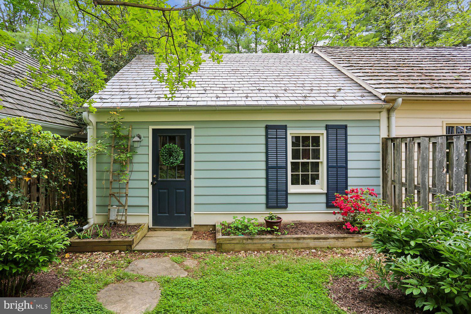 222 BECKWITH STREET