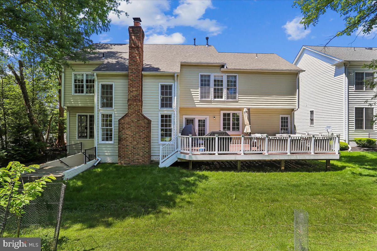 100 WINDY KNOLL DRIVE