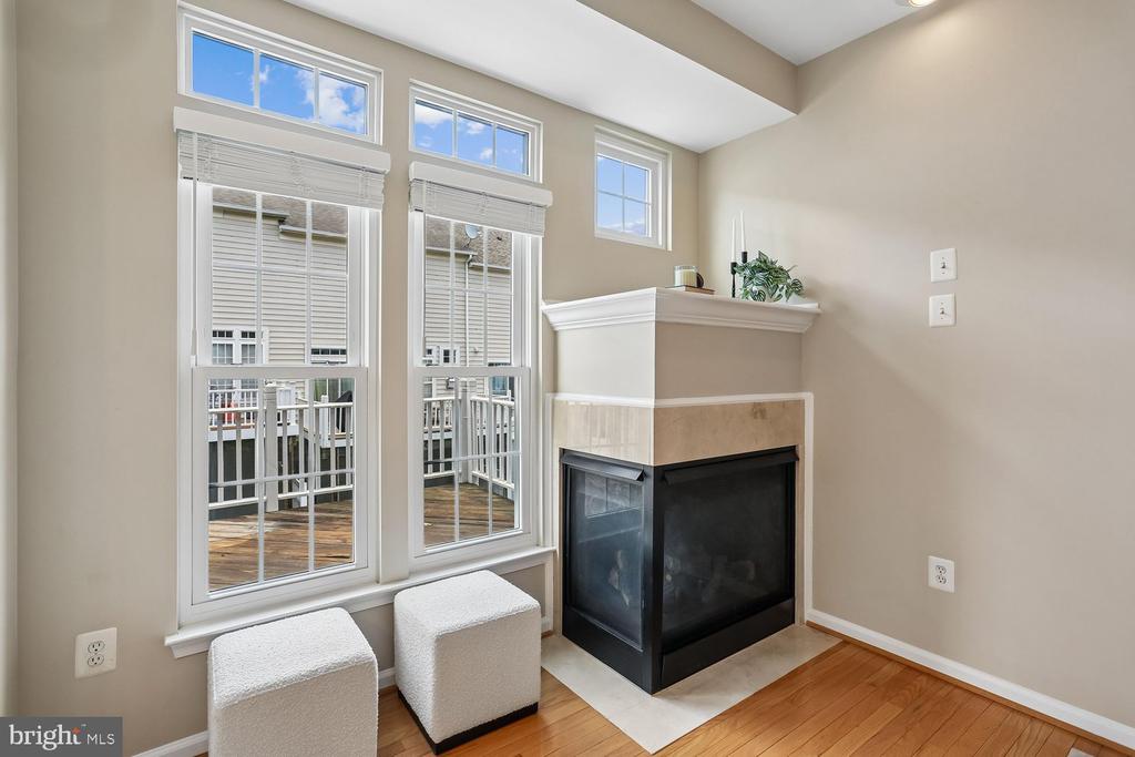 708 MARKET STREET E