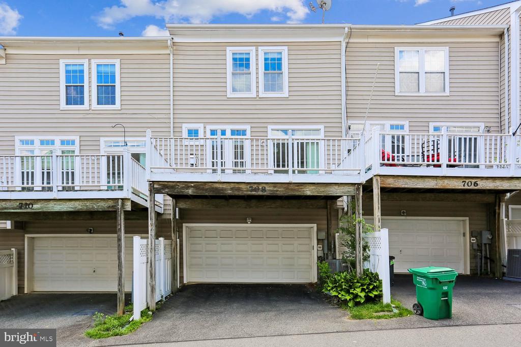 708 MARKET STREET E