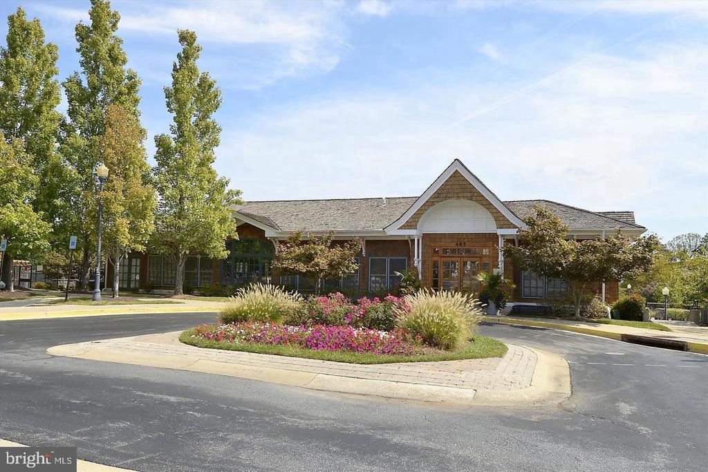 230 KENT OAKS WAY