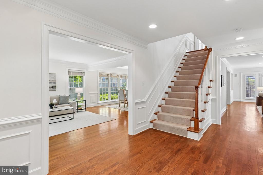 230 KENT OAKS WAY