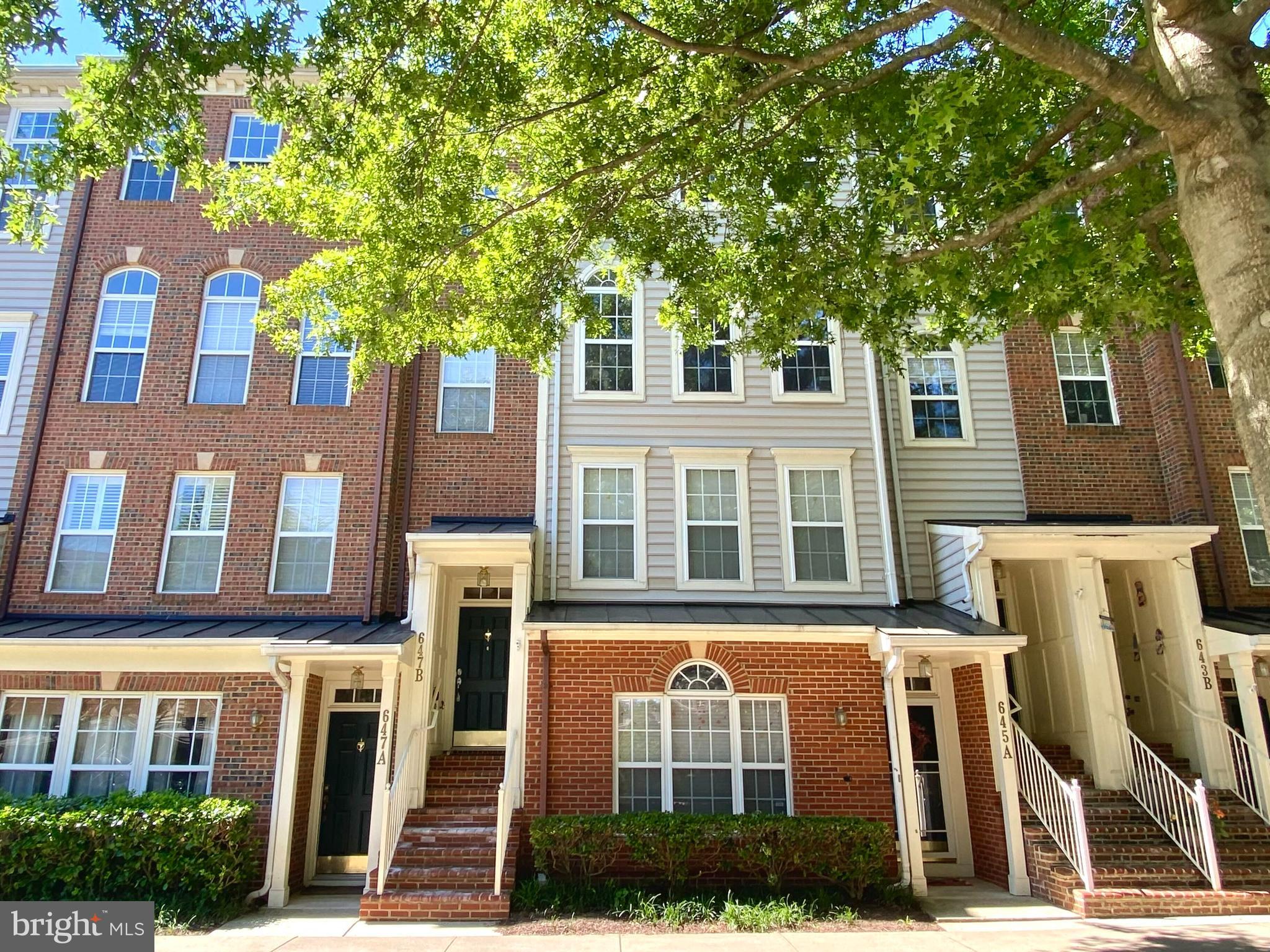 647 MAIN STREET B 647-B