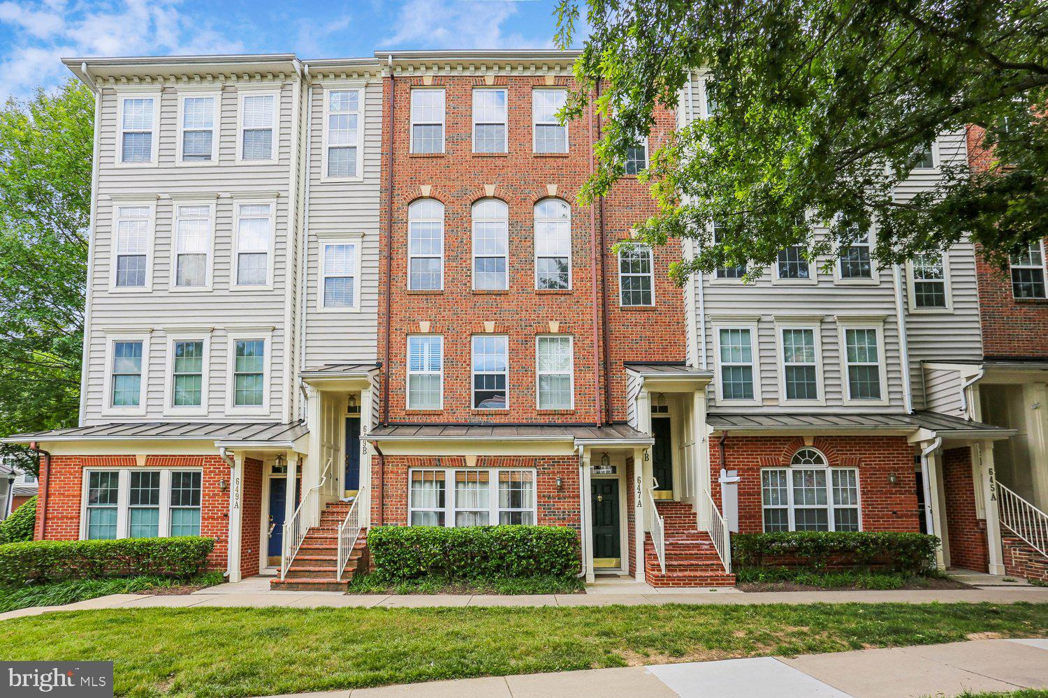 647 MAIN STREET B 647-B