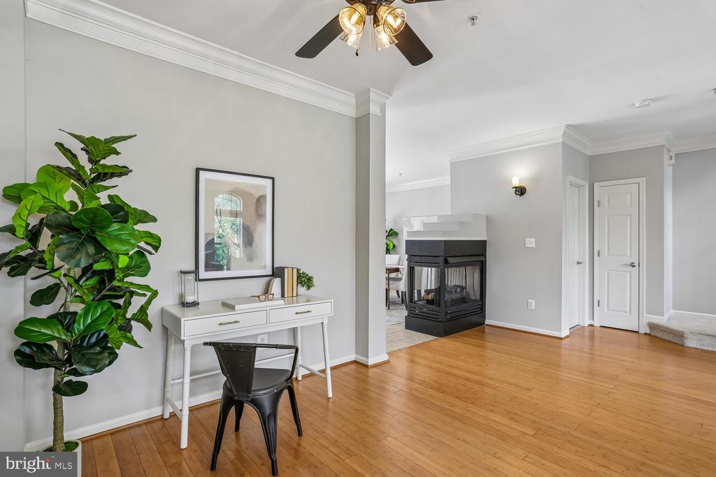 647 MAIN STREET B 647-B