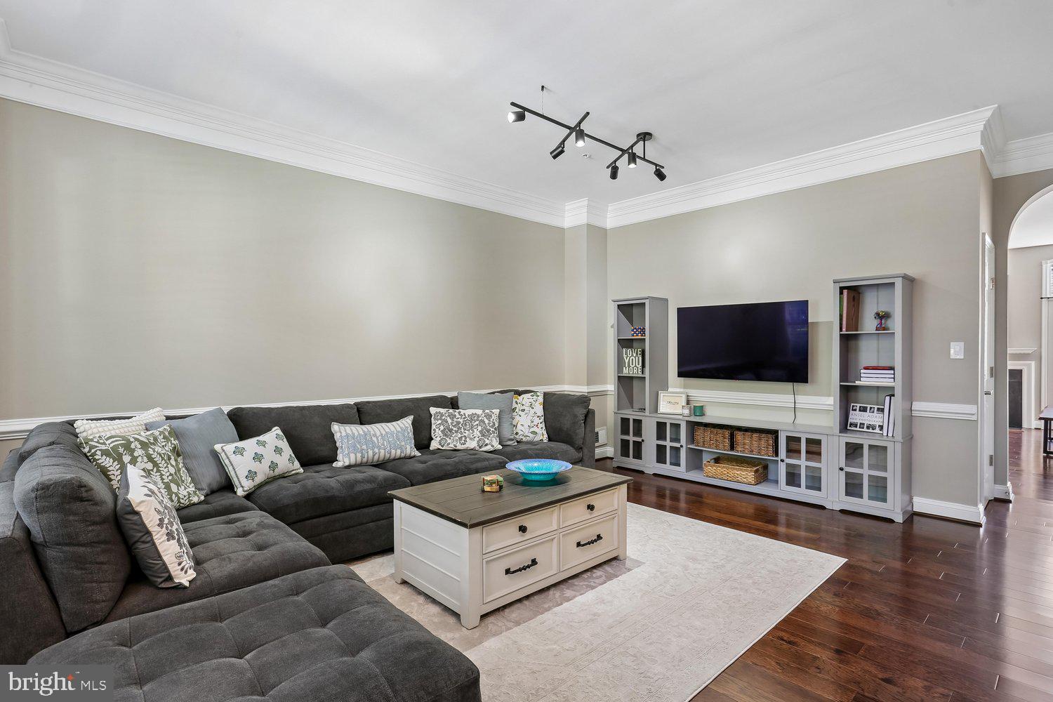 514 BRIGHT MEADOW DRIVE