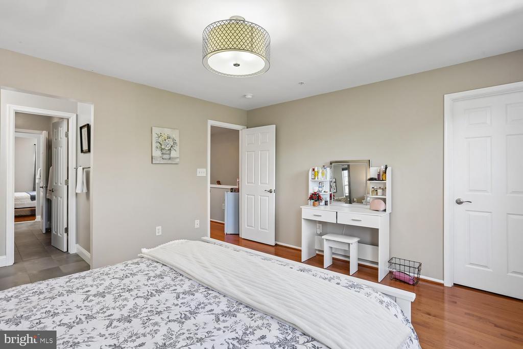 514 BRIGHT MEADOW DRIVE