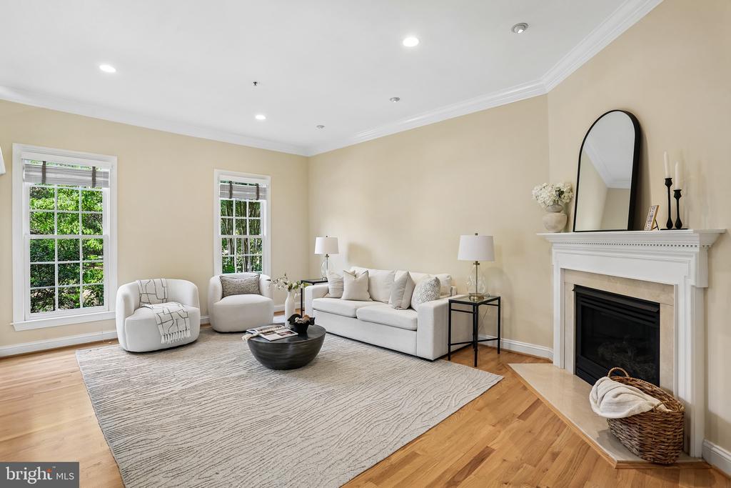 211 CHESTERTOWN STREET