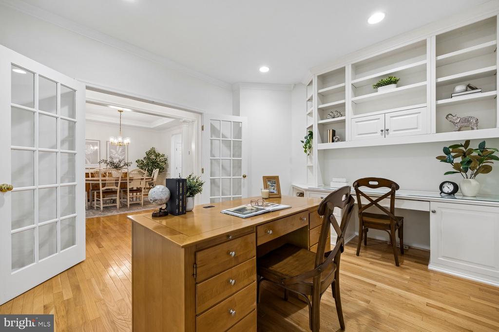 1379 MAIN STREET