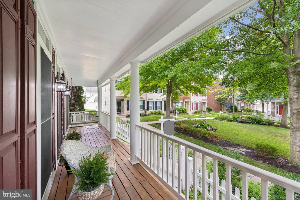 1379 MAIN STREET