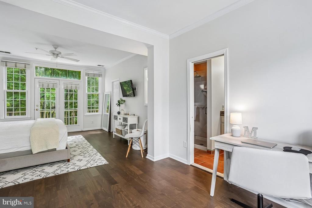 246 HART MEWS