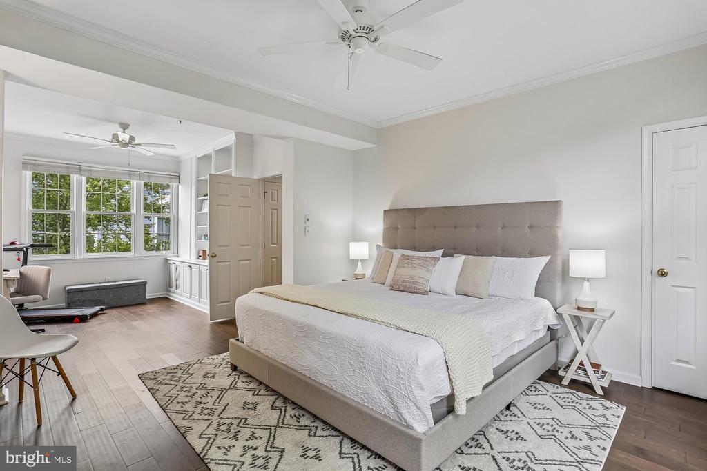 246 HART MEWS