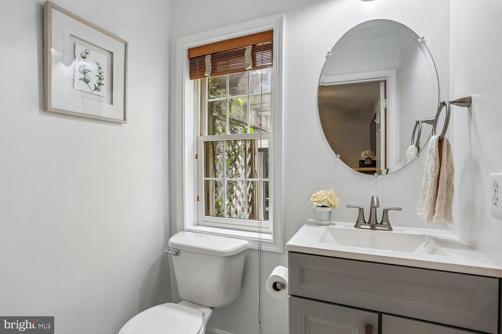 246 HART MEWS