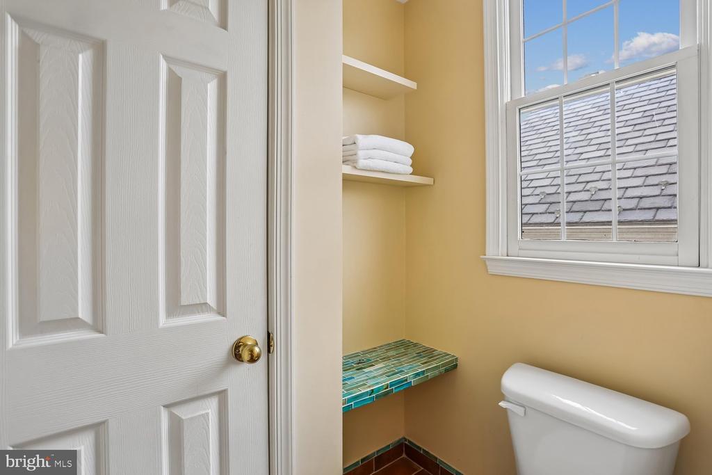 246 HART MEWS