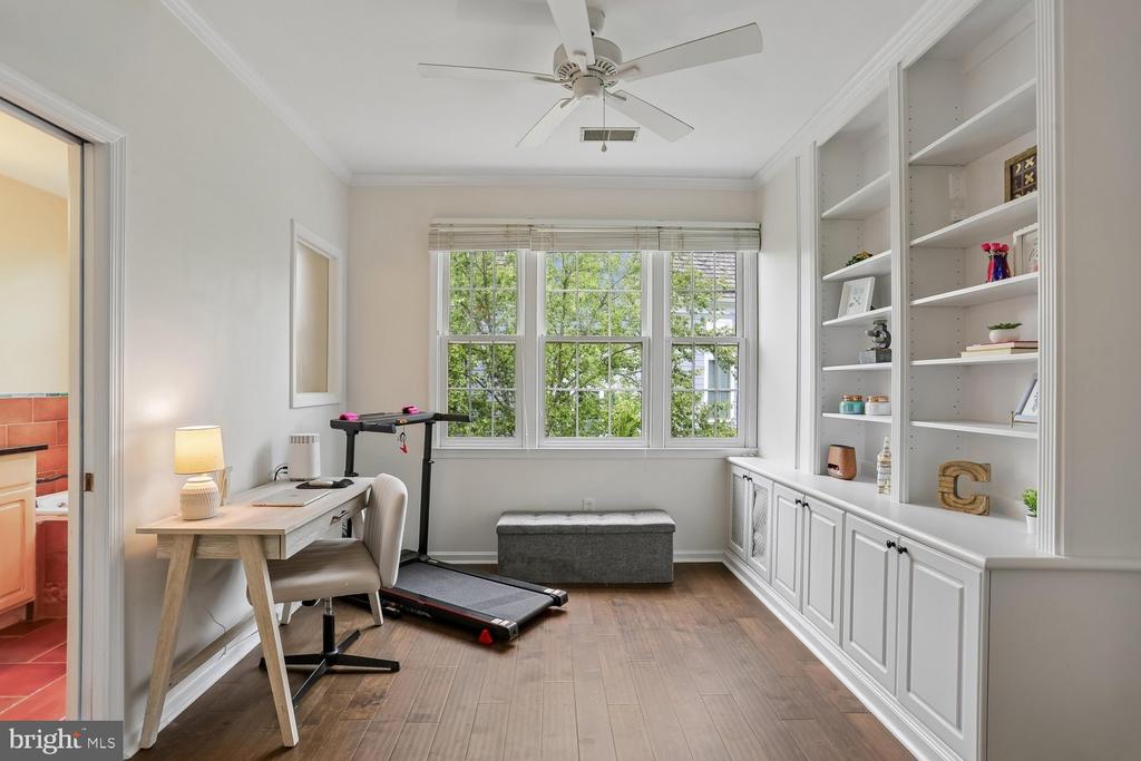 246 HART MEWS