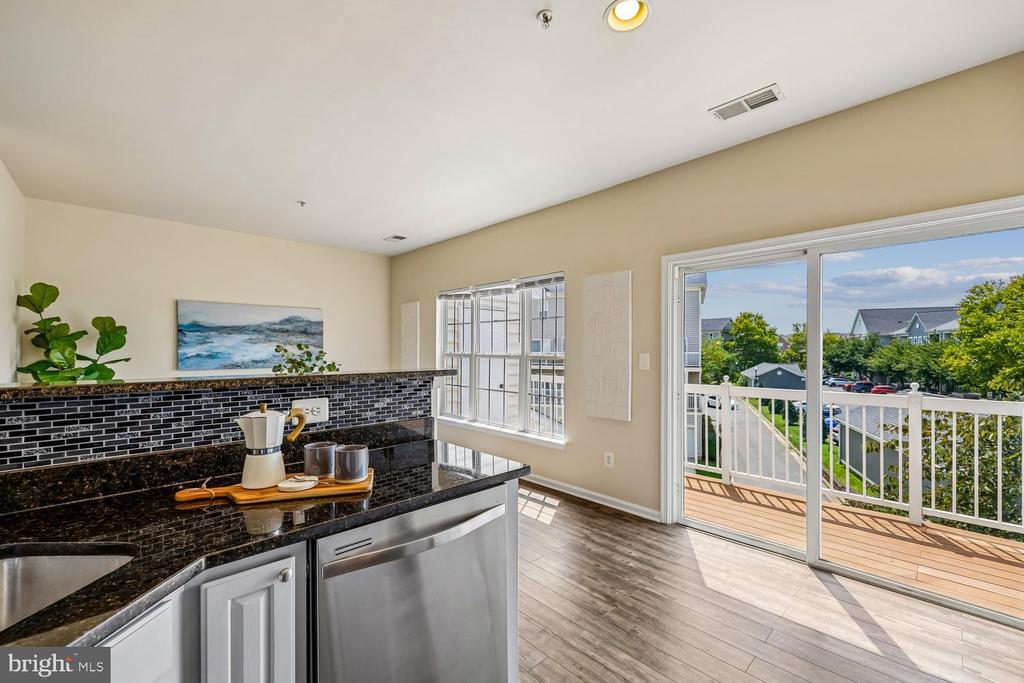 621 MAIN STREET Unit: 621-B