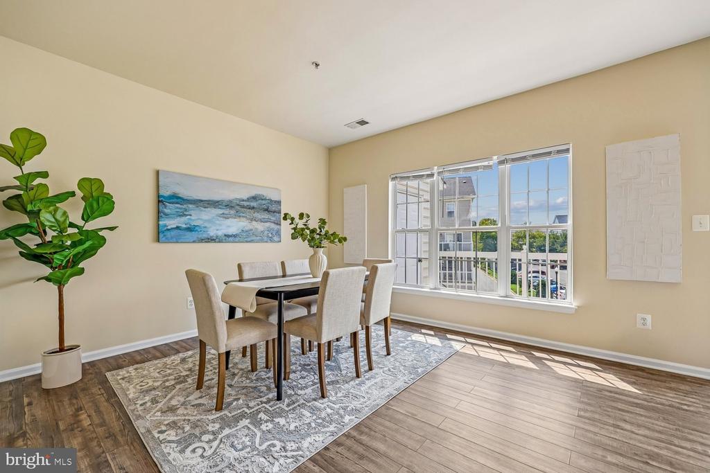 621 MAIN STREET Unit: 621-B