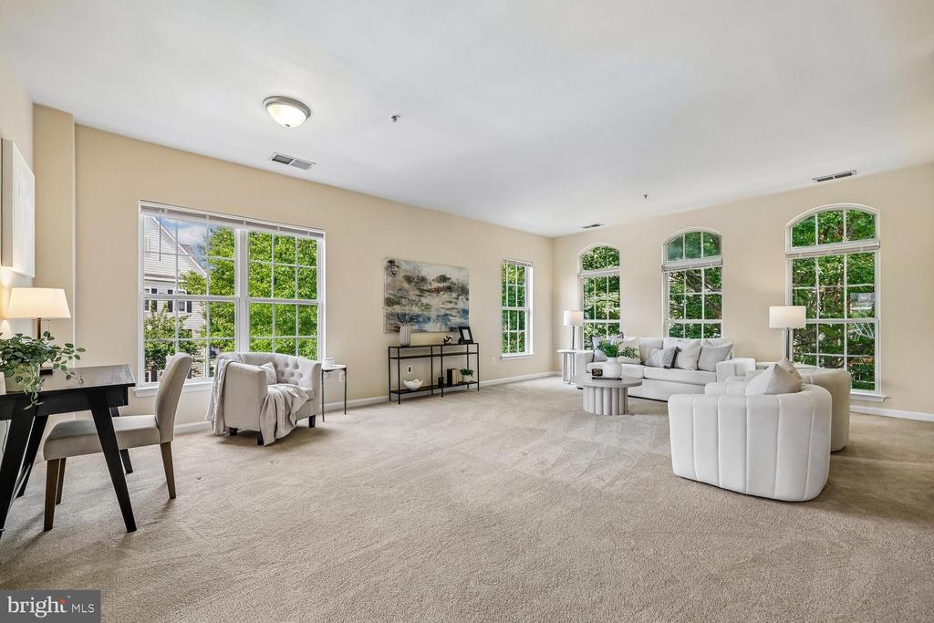 621 MAIN STREET Unit: 621-B