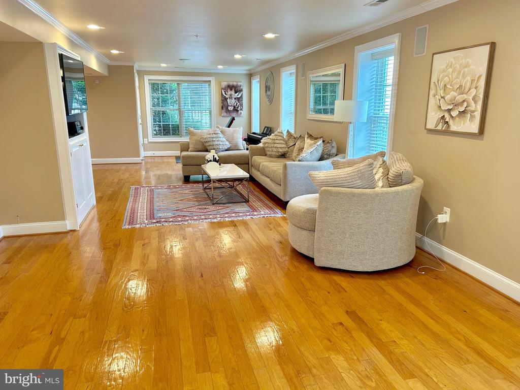 202 MARTINS LANE