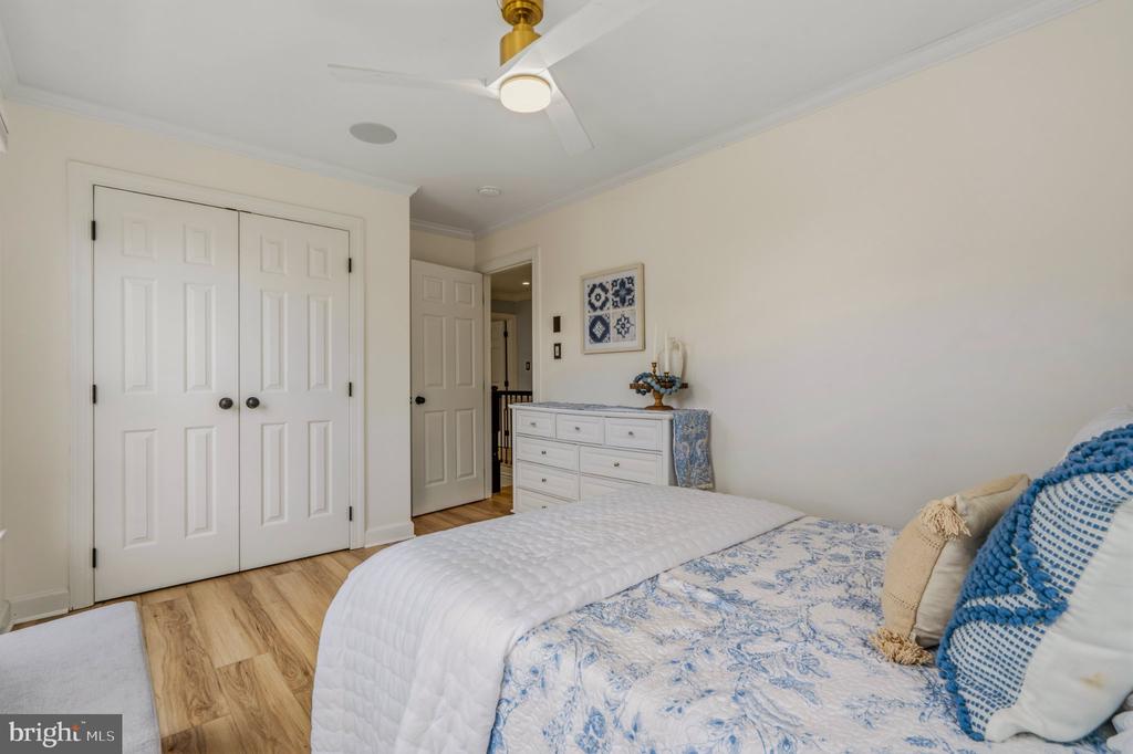 636 KENT OAKS WAY
