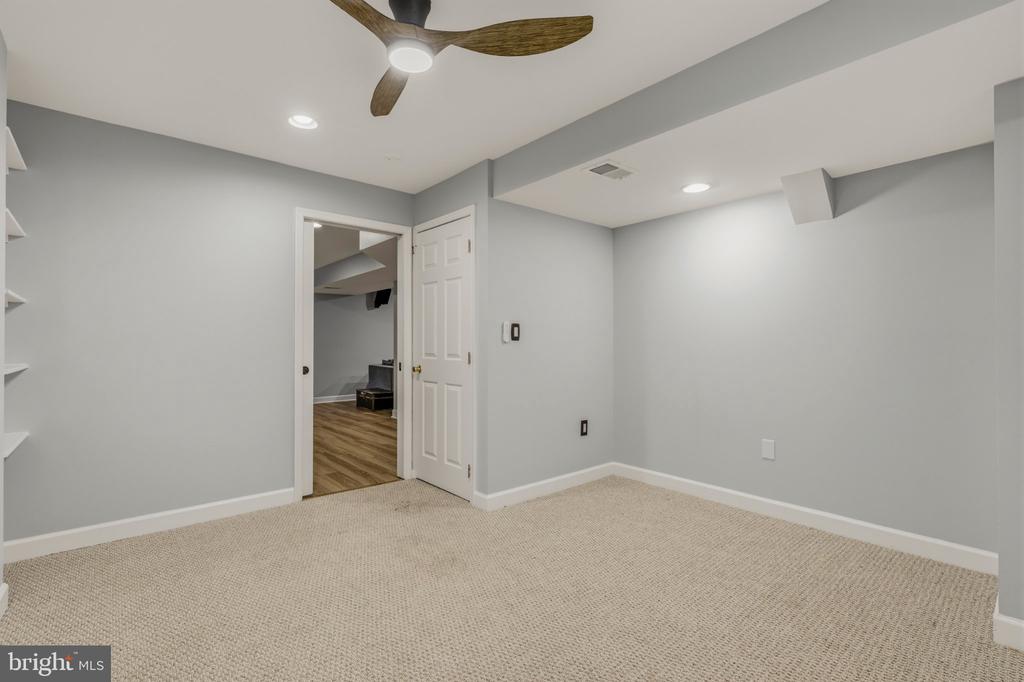 636 KENT OAKS WAY