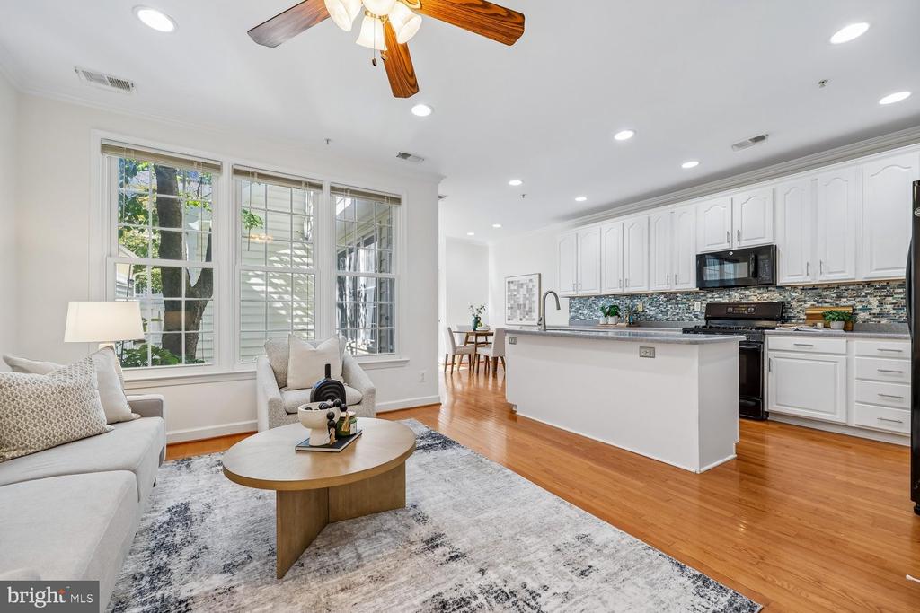 321 CASEY LANE