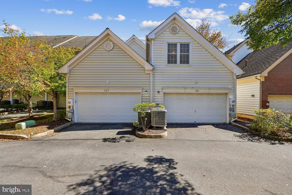 321 CASEY LANE