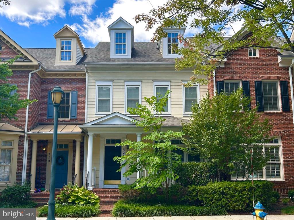 321 CASEY LANE