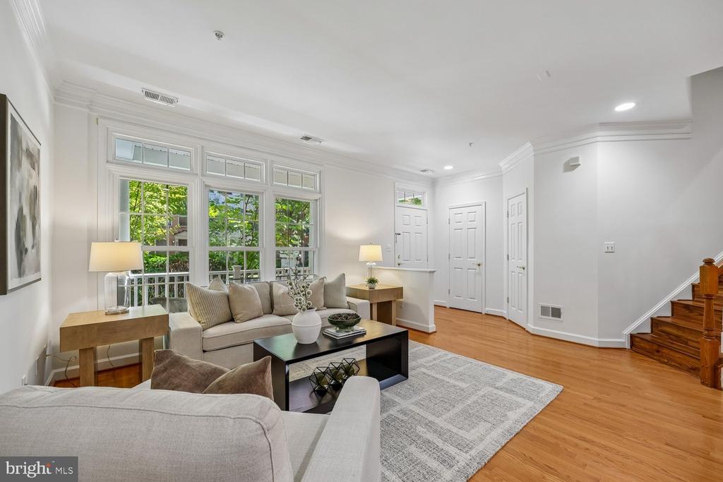 321 CASEY LANE