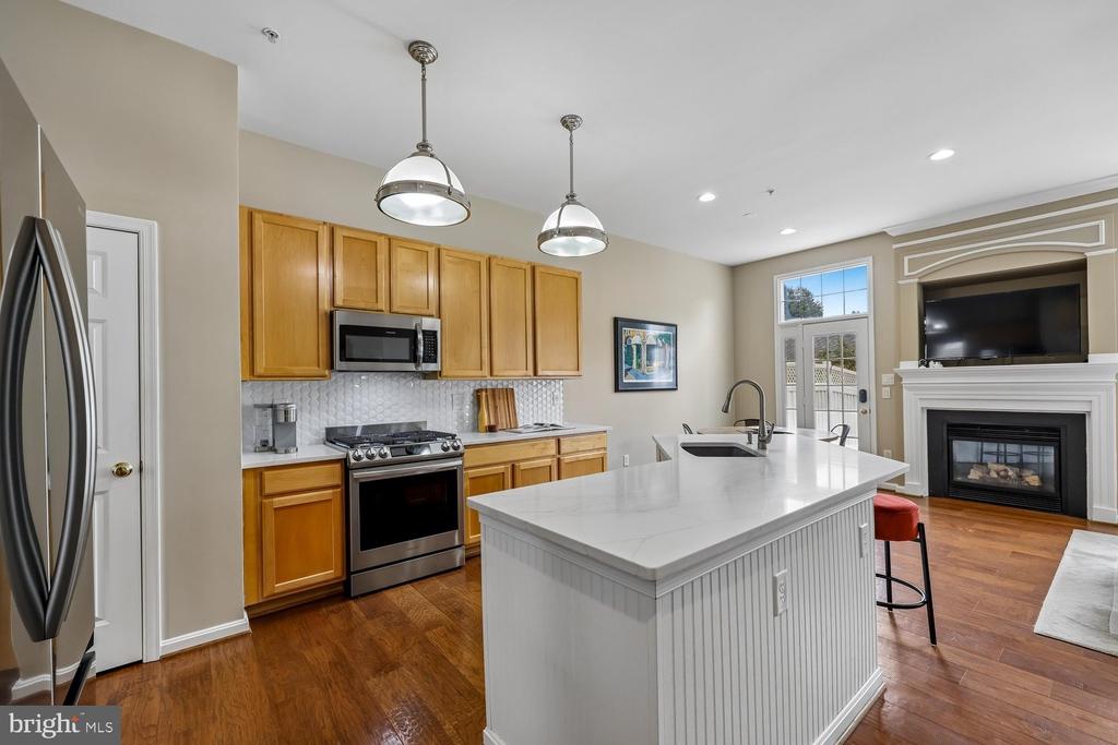 638 GATESTONE STREET