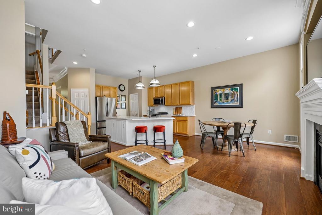 638 GATESTONE STREET