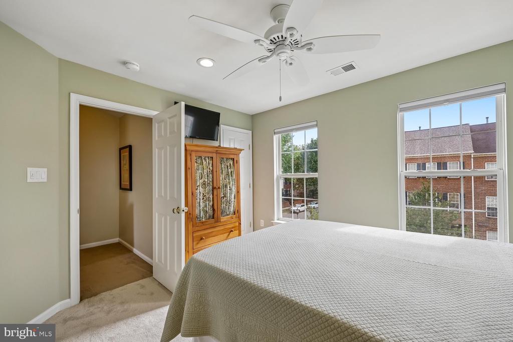 638 GATESTONE STREET