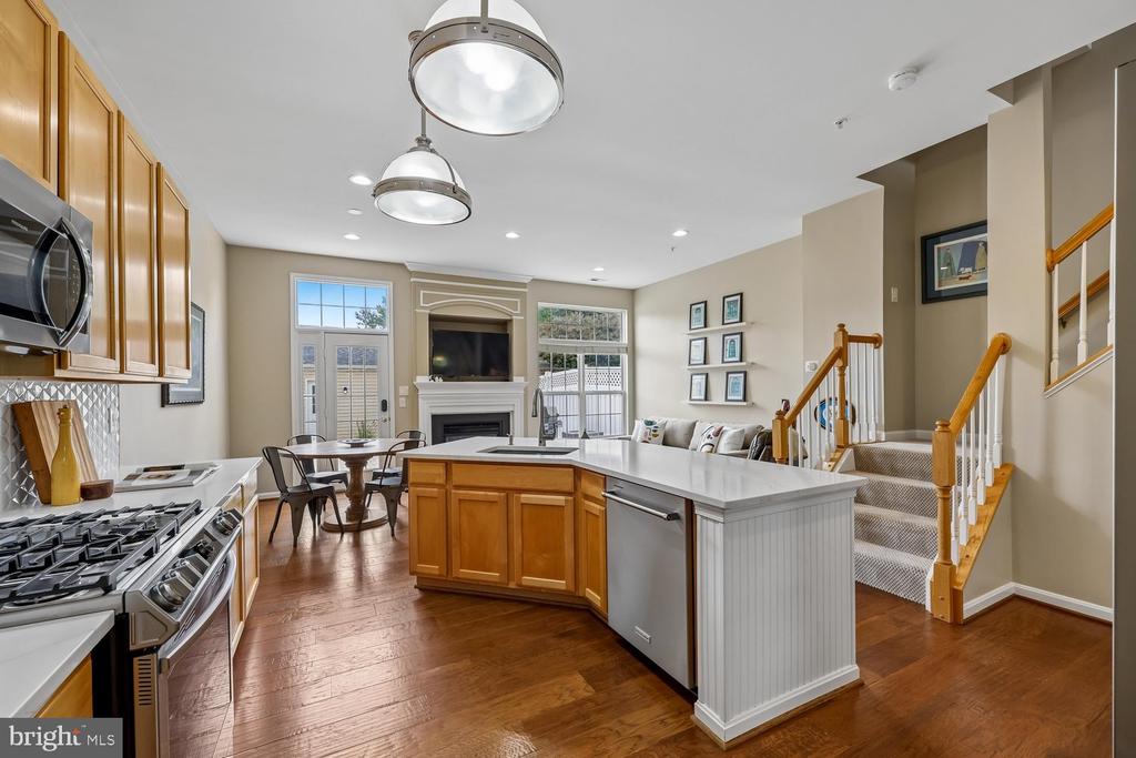 638 GATESTONE STREET