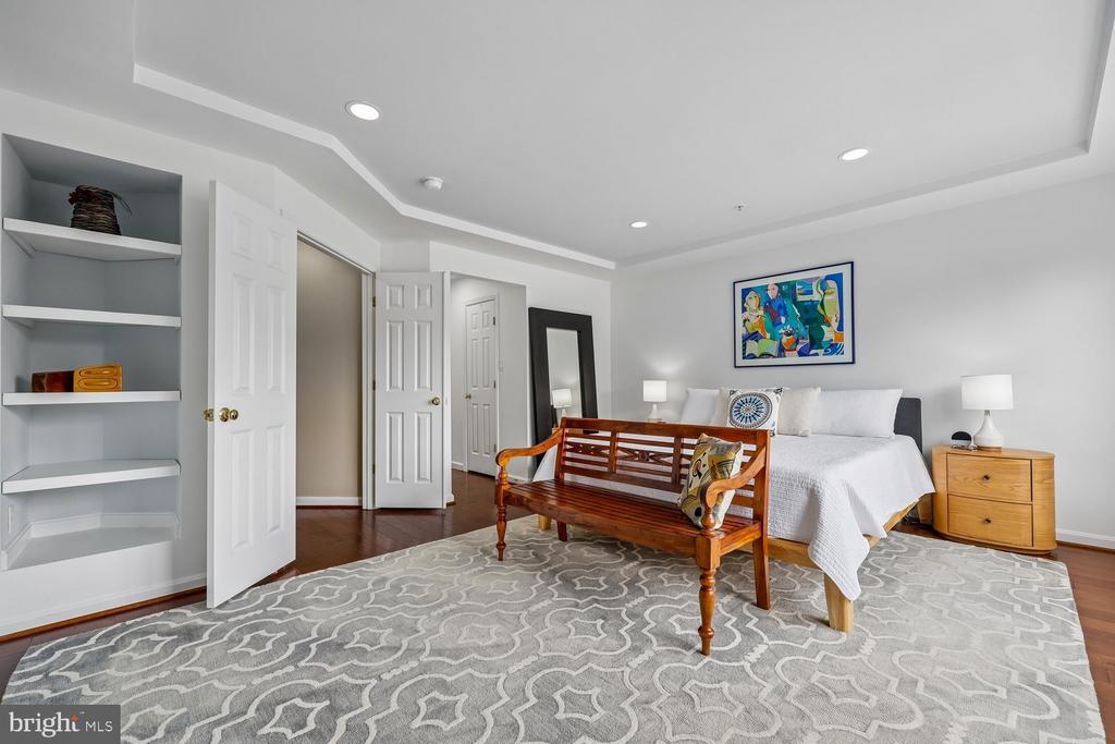 638 GATESTONE STREET