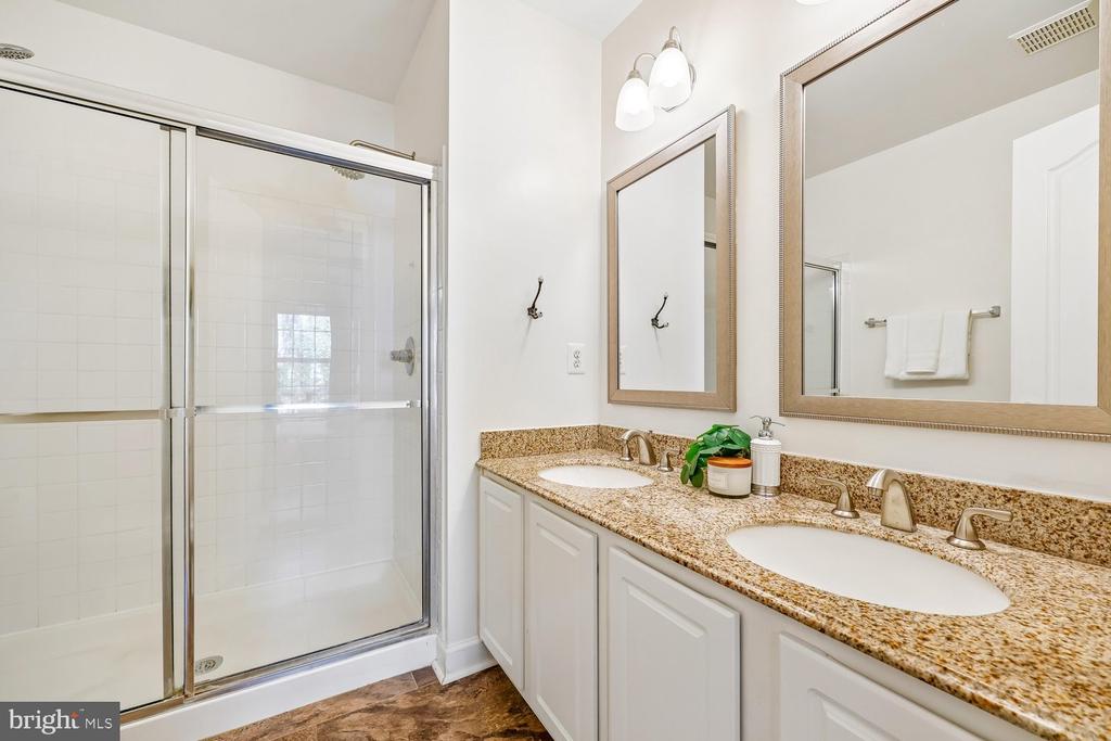164 CHEVY CHASE STREET Unit: 164