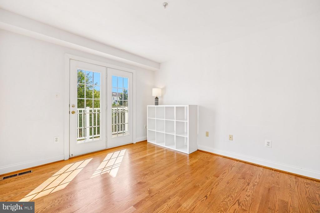 164 CHEVY CHASE STREET Unit: 164