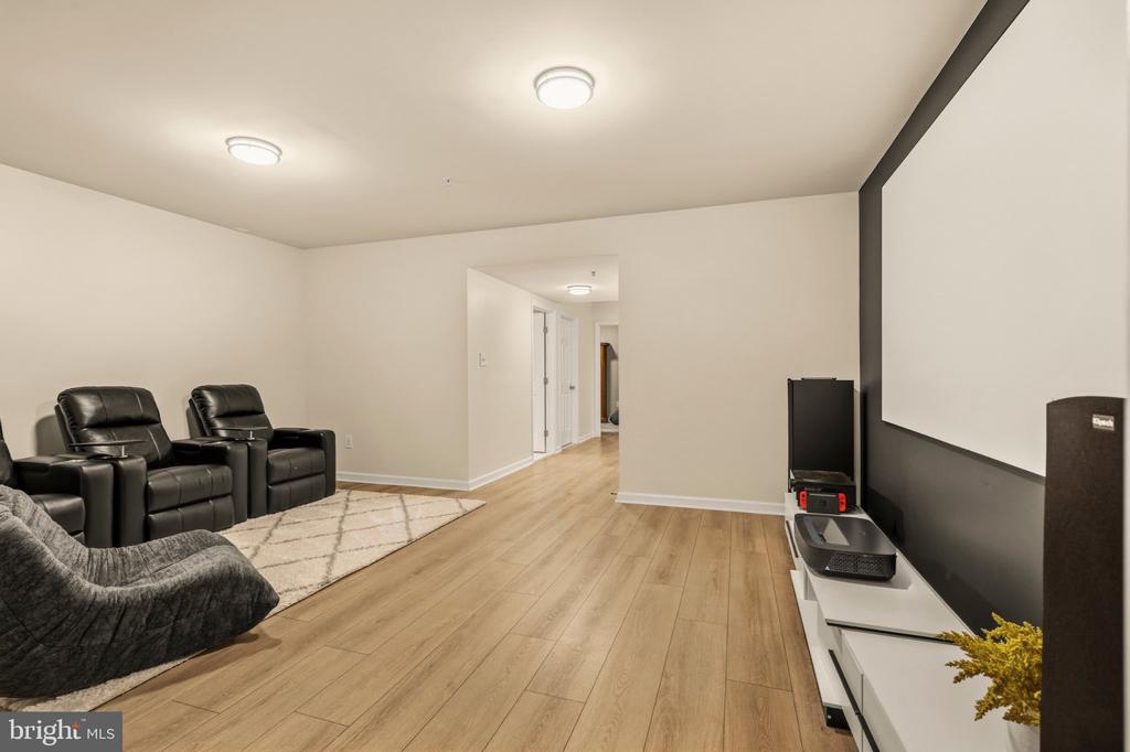 542 MARKET STREET E