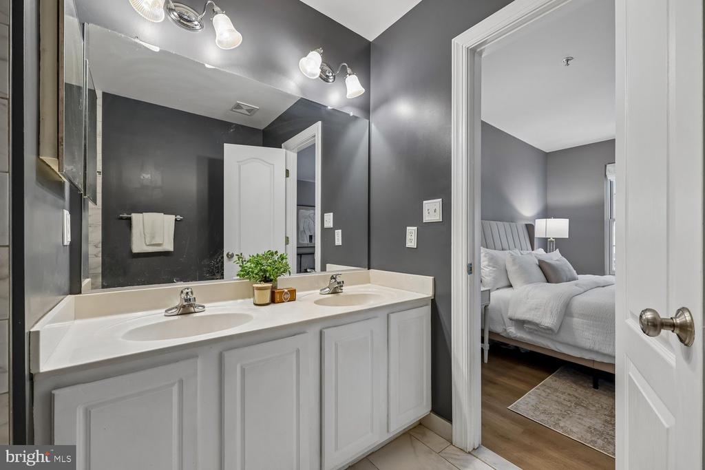 104 BUCKSFIELD ROAD Unit: 104