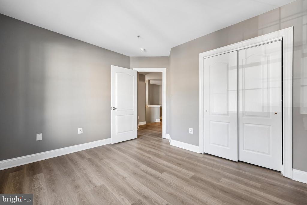 104 BUCKSFIELD ROAD Unit: 104