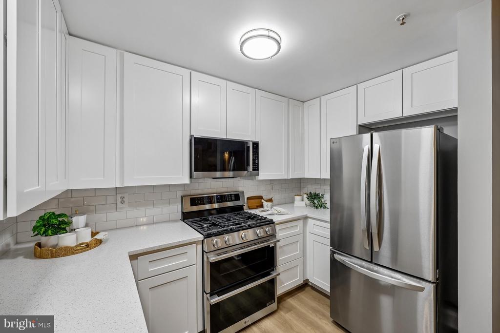 104 BUCKSFIELD ROAD Unit: 104