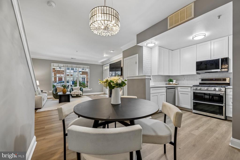 104 BUCKSFIELD ROAD Unit: 104